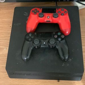 PS4 With 2 Dual Controllers